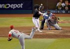 Phillies 8. vuruşta eridi, Diamondbacks NLCS'yi eşitlemek için toparlandı
