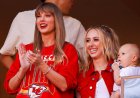 Pop yıldızı oyun kurucunun küçük kız kardeşiyle tanıştıktan sonra Patrick Mahomes'in annesi Taylor Swift'e hayran kaldı