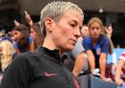 ABD'li futbol yıldızı Megan Rapinoe, Gazze'deki çocuklara yardım amaçlı bağış toplama etkinliğini tanıtıyor