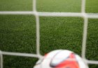 Seattle gençlik futbol kulübü, vandalizm tehditleri ve yakınlardaki evsizler kampı nedeniyle sezonu aniden kapattı