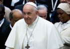 Papa Francis, rahipliğin 'erkeklere ayrıldığını' ve kadınları da kapsayacak şekilde değiştirilemeyeceğini yineledi