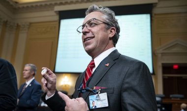 Tennessee milletvekili, GOP Meclisi'ni 'kapıyı kilitlemeye' ve konuşmacıyı seçmek için hafta sonu boyunca çalışmaya çağırıyor