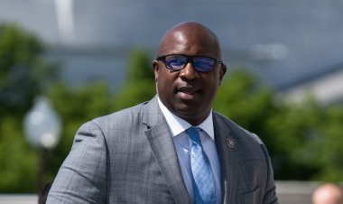 Watchdog, etik ofisinden Jamaal Bowman'ın yangın alarmı gösterisini araştırmasını talep etti: 'Kasıtlı hareket'