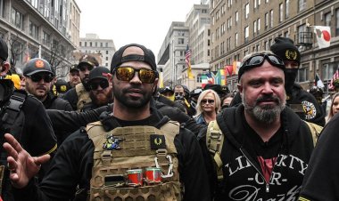 Adalet Bakanlığı, 6 Ocak'taki Capitol ayaklanmasından bu yana on yıldan fazla hapis cezasına çarptırılan Proud Boys'un cezalarına itiraz etti