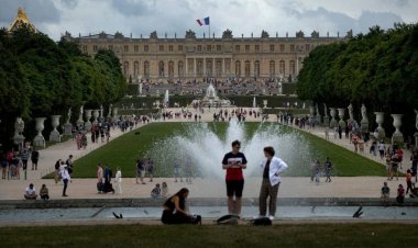 Versailles Sarayı, terör tehdidinde yaşanan artış nedeniyle bu hafta üçüncü kez boşaltıldı