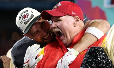 Chiefs'ten Andy Reid, Taylor Swift'in babasıyla olan ilişkisini anlatıyor, Patrick Mahomes'in liderliğini övüyor