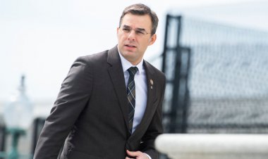 Eski Temsilci Justin Amash, İsrail'in hava saldırısı sonrasında aile üyelerinin Gazze'deki kilisede öldürüldüğünü söyledi