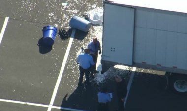 Philadelphia'lı erkekler kamyon dolusu madeni paradan 2 milyon sent çaldıkları iddiasıyla federal suçlamalarla karşı karşıya