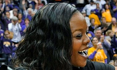 Georgetown kadın basketbol antrenörü Tasha Butts, meme kanseriyle mücadelenin ardından 41 yaşında hayatını kaybetti