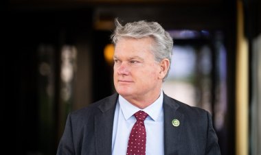 Georgia GOP milletvekili, Temsilciler Meclisi konuşmacısı kavgası nedeniyle partiyi internette hicvetti