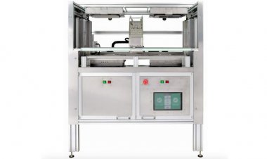 Bu robot hamburgeri 60 saniyeden daha kısa sürede pişirebiliyor