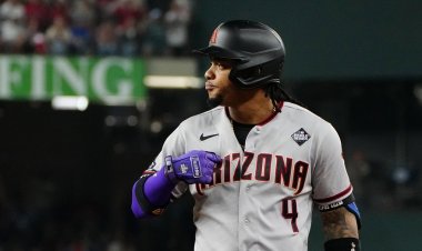 Diamondbacks'ten Ketel Marte, Arizona'nın 2. Maçı Dünya Serisine taşımasıyla MLB tarihini yazıyor