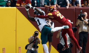 AJ Brown, Eagles'ın ikinci yarıdaki dalgalanmayı Komutanları yenmek için kullanmasıyla NFL rekoru kırdı