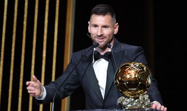 Messi, Manchester City'den Erling Haaland ve PSG'den Kylian Mbappé karşısında rekor kıran 8. Ballon d'Or'u kazandı