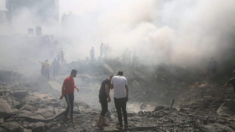 İsrail Gazze'de Filistinlilere mesaj içeren broşürler attı: rapor