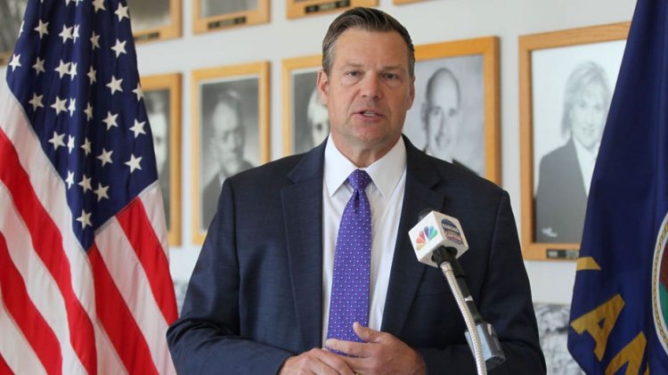 Kansas AG Kobach, yüksek mahkemeden okul finansmanı davasının düşürülmesini istedi