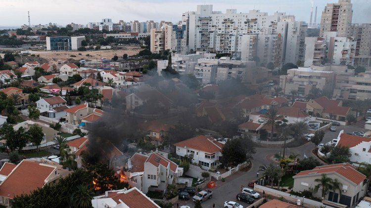 Rakipler 'akıllı' terör grubu hakkındaki yorumları eleştirirken, Trump'ın Netanyahu'ya yönelik eleştirisi 2024'ün en önemli paratoneri haline geldi