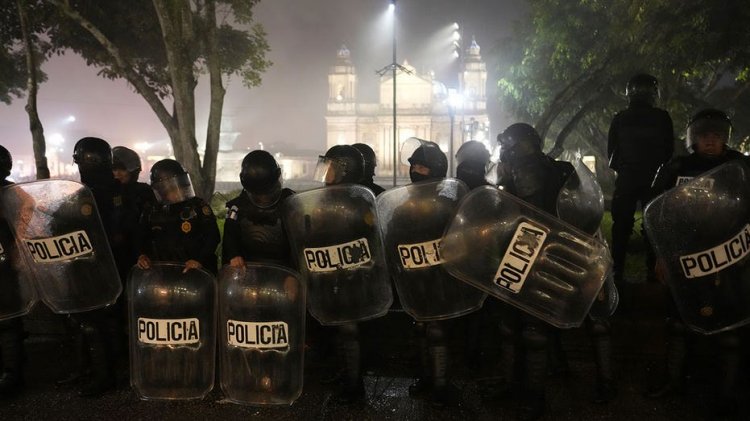 Guatemala'da kabine bakanı, ülkedeki protestocularla güçlü bir şekilde mücadele edilmediği yönündeki eleştirilerin ardından istifa etti