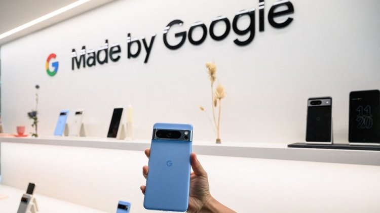 Google'ın yeni teknolojisi: Pixel 8, iPhone 15'e nasıl uyuyor?