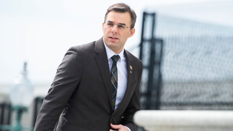 Eski Temsilci Justin Amash, İsrail'in hava saldırısı sonrasında aile üyelerinin Gazze'deki kilisede öldürüldüğünü söyledi