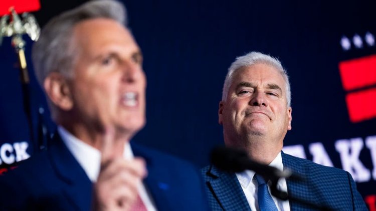 McCarthy'nin desteğiyle Temsilciler Meclisi başkanlığına aday olan GOP çoğunluğunun kırbacı Tom Emmer ile tanışın