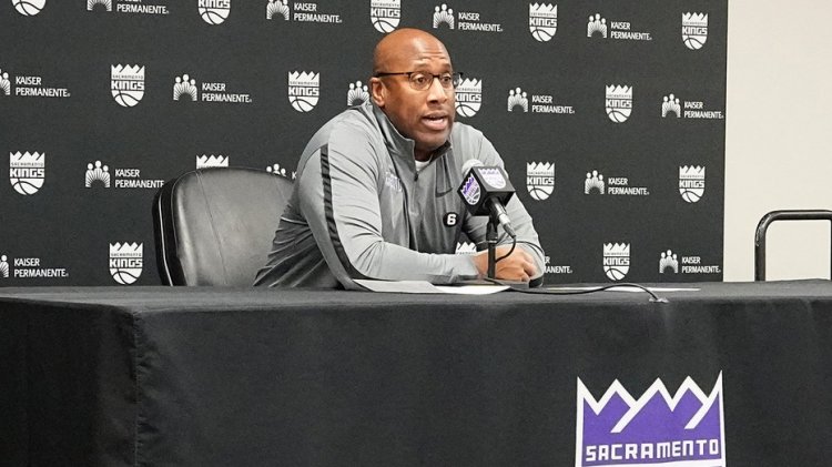 Sacramento Kings antrenörü Mike Brown, Maine'deki toplu silahlı saldırıya değindi: 'Basketbol hakkında konuşmak bile istemiyorum'