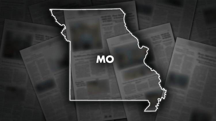 İddianamede, Missouri'deki kar amacı gütmeyen müdürün muhtaç çocukları beslemek için programdan milyonlar çaldığı iddia ediliyor