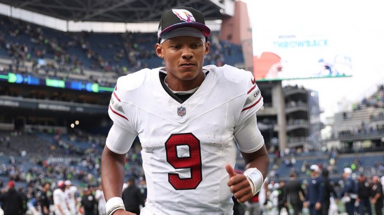 Cardinals yedek oyuncusu Josh Dobbs, Kyler Murray'in sezona ilk çıkışına olanak sağlıyor