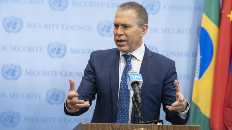 İsrail büyükelçisi BM'nin Hamas zulmü konusundaki 'sessizliğini' eleştiriyor; Teröristler kınanana kadar sarı yıldız takmak