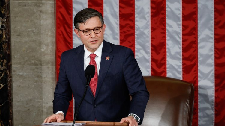 Top House GOP grubu, Konuşmacı Johnson'ı sınır güvenliği konusunda senatörlerle birlikte çalışmaya çağırıyor