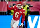 Chiefs'in çılgın topsuz geri dönüş dizisi, Dolphins'e karşı beklenmedik bir touchdown'a yol açıyor