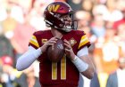 Rams, Matthew Stafford'un sakatlanmasının ardından Carson Wentz'i imzalayacak, Brett Rypien'in mücadeleleri: raporlar