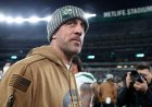 Aaron Rodgers, NFL'ye dönüş için daha gerçekçi bir zaman çizelgesi sunuyor ve 'birkaç hafta içinde' geri dönüş sözü vermenin şaka olduğunu söylüyor