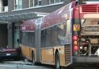 Ölümcül otobüs kazasına neden olmakla suçlanan Seattle'lı adamın geçmişinde 50 tutuklama emri vardı: yetkililer