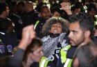 DC'deki Filistin yanlısı protesto şiddete dönüştü, Senato kapanmayı önledi, finansman tasarısını kabul etti ve daha fazla manşet