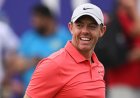 Rory McIlroy'un Dünya Turu Şampiyonası'ndaki çılgın atışı taraftarın kucağına düştü
