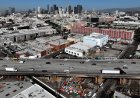 Yetkililer, Los Angeles otoyolunun yangının ardından planlanandan önce tamamen yeniden açıldığını söyledi