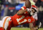 Chiefs'ten Marquez Valdes-Scantling, tank avcısı geçişini düşürdü, hayal kırıklığı içinde kaskını kırdı