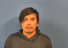 Chicago bölgesindeki bir adamın ayrı yaşadığı karısına saldırdığı ve ağzına kimyasal madde dökülmüş bez parçası ittiği iddia ediliyor: yetkililer