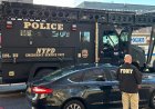 NYPD, Queens'teki apartman dairesinde barikat kuran şüpheliyle silahlı çatışmaya girdi