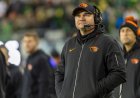 Oregon Eyaleti'nden Jonathan Smith, Mel Tucker'ın yerine Michigan Eyaleti'nin bir sonraki futbol koçu olarak işe alındı