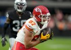 Chiefs'ten Travis Kelce, Raiders'ı yenerek seride tarih yazıyor