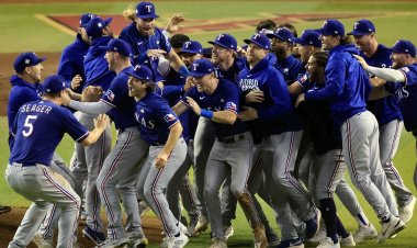 Rangers, franchise tarihinde ilk kez Dünya Serisini kazandı