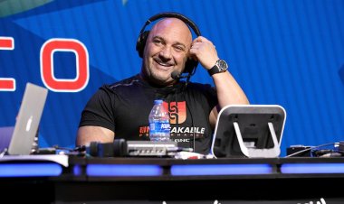FOX Sports'tan Jay Glazer, platformunu başkalarına yardım etmek için kullanarak zihinsel sağlık yolculuğunu anlatıyor