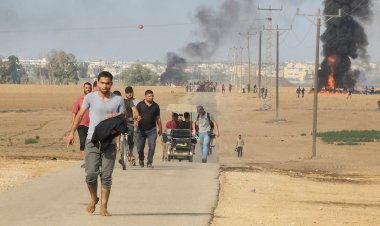 İsrail'deki doktor 'mucizelerin' Hamas kurbanlarının hayatlarını kurtarmaya nasıl yardımcı olduğunu anlatıyor