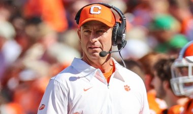 Clemson'dan Dabo Swinney, Notre Dame karşısında alınan üzücü galibiyetin ardından hayranlarından hisse satın almalarını istiyor