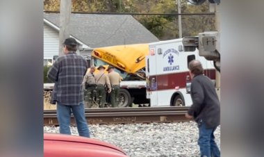 Illinois okul otobüsü kazasında 4 öğrenci ve sürücü yaralandı, bazıları hastaneye kaldırıldı