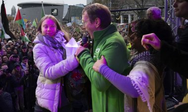 Greta Thunberg, konuyu İsrail-Hamas savaşı olarak değiştirdikten sonra iklim protestosunu yarıda kesti