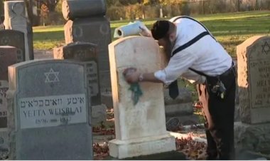 Ohio Yahudi mezarlığı mezar taşları Yahudi karşıtı grafitilerle tahrip edildi