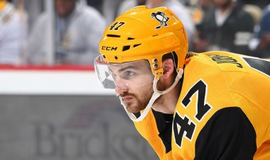 Polis, eski NHL oyuncusu Adam Johnson'ın ölümünün ardından şüpheliyi tutukladı